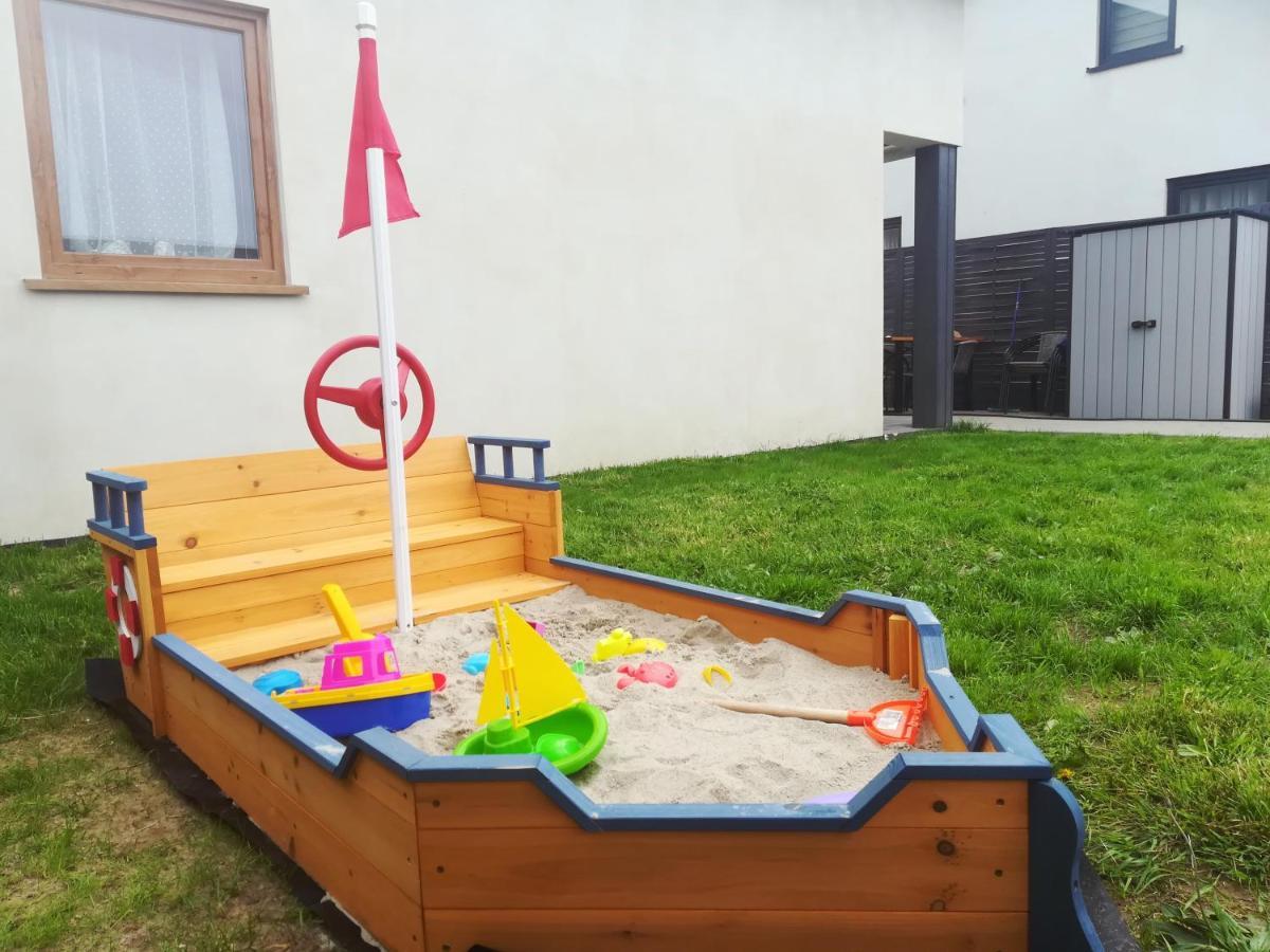 Vila Wakacyjne Domki Ustronie Morskie Exteriér fotografie